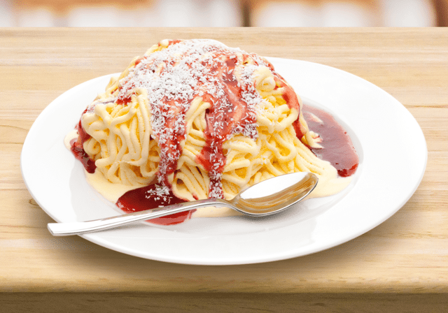 Spaghetti Eis